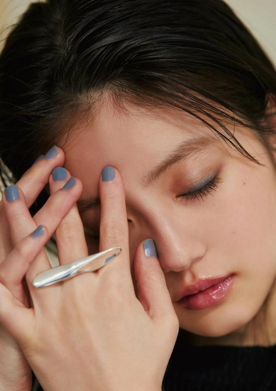 今田美樱新时尚杂志写真,昔日甜美化身温柔轻熟气质优雅女神.