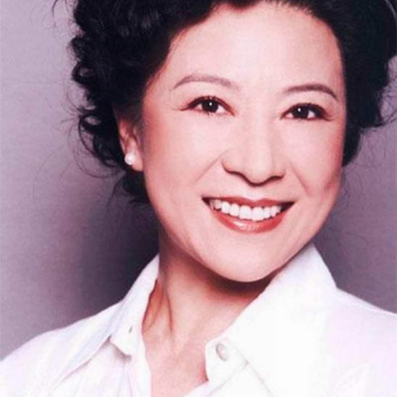 王馥荔大家还记得吗,当年出演《咱们的牛百岁》一炮走红,角色形象淳朴