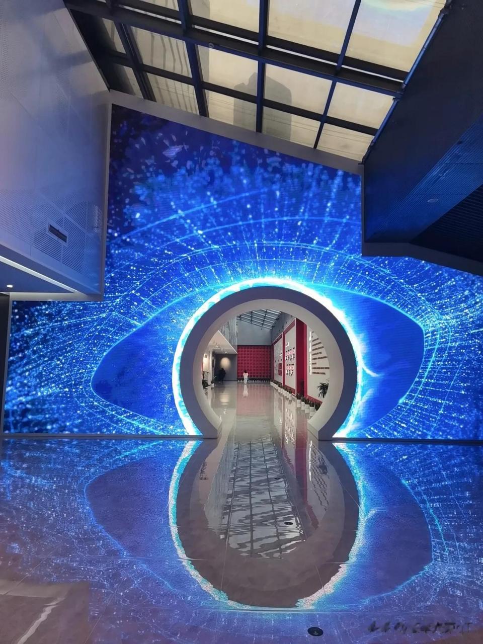 杭州市城市规划展览馆不仅是展示杭州城市形象的一个重要窗口,也是海