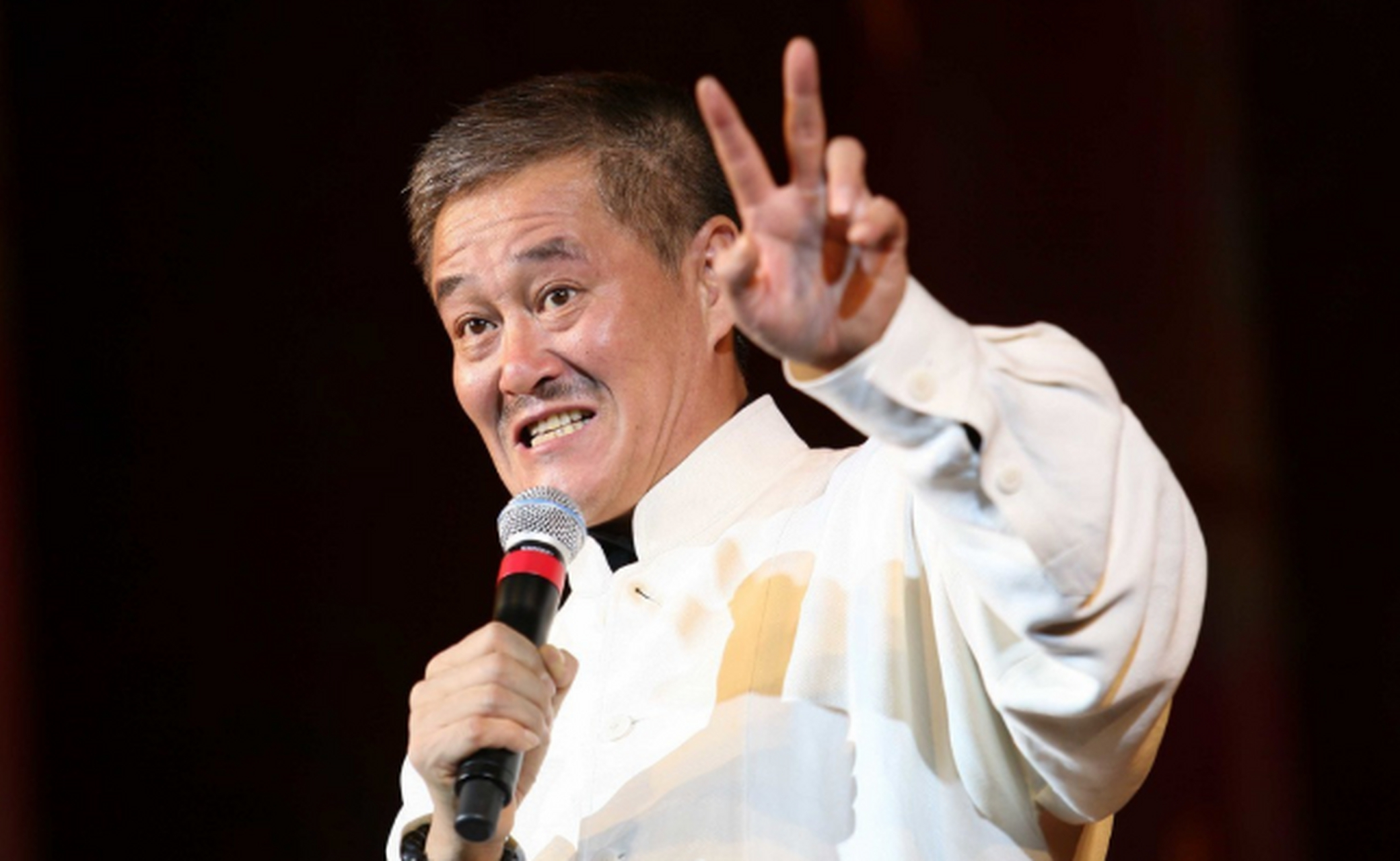 赵本山为何退出春晚舞台?究竟是因为身体不适,还是另有原因?