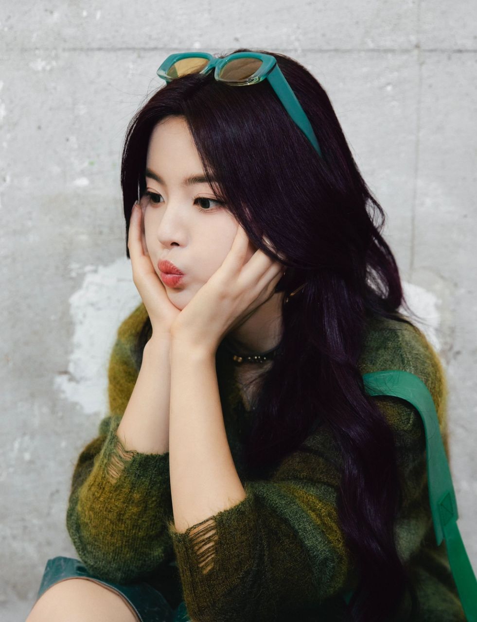 杨超越新综艺穿搭 又有综艺可以追了 杨超越录制了新综艺《绷不住了啦