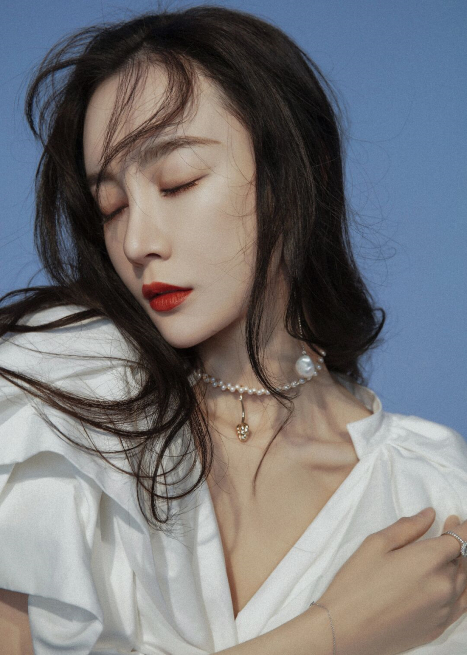 张檬杂志写真:光影之间,演绎百变魅力  在《美人心计》中,卫子夫的