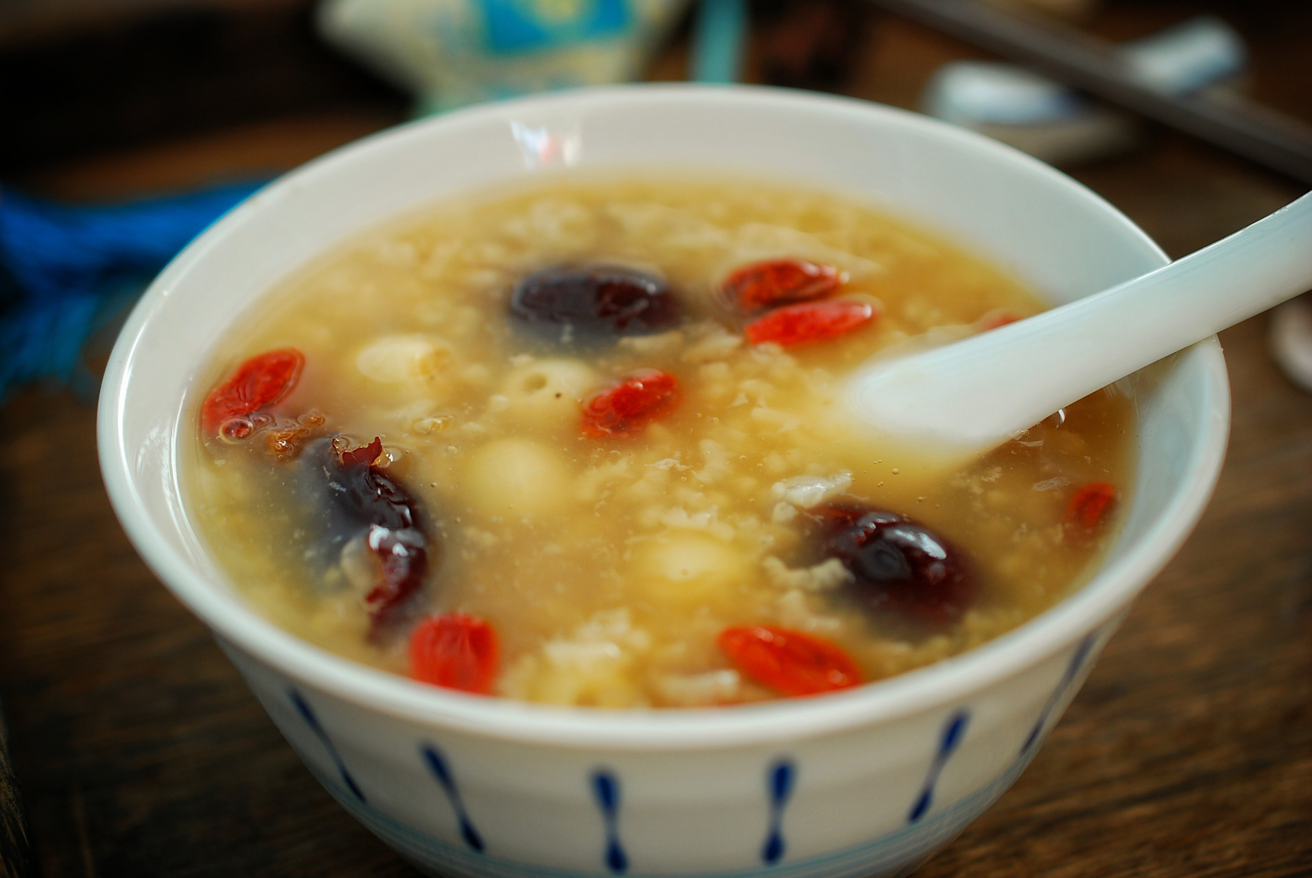 糯米莲子粥,甜甜糯糯的,非常好喝.#每日打卡# #嗨吃一夏