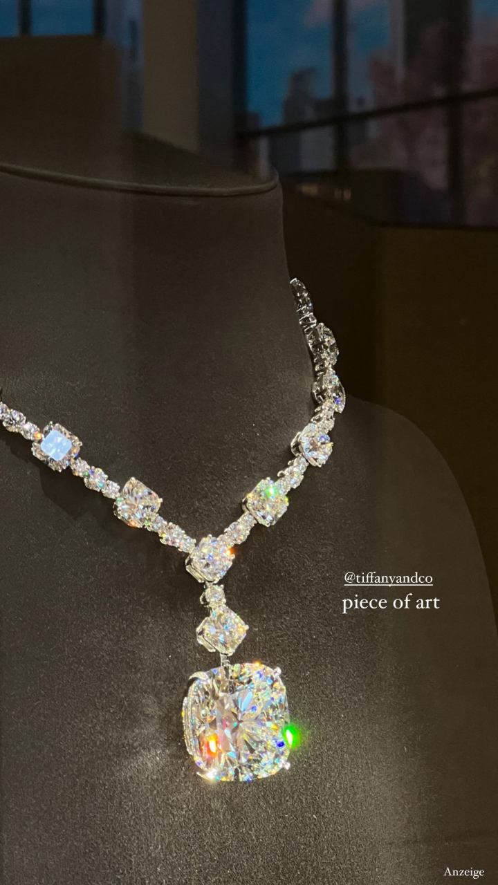 tiffany 传世黄钻品牌镇店之宝现在就在纽约总店展览