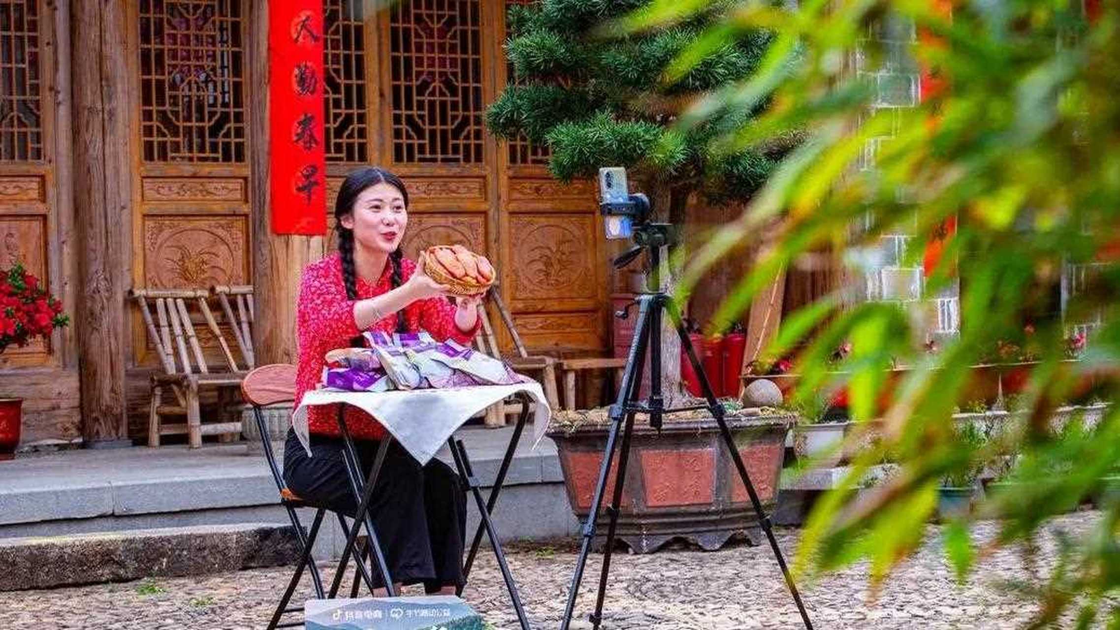 年轻人创业不容易(年轻人创业不容易的说说)