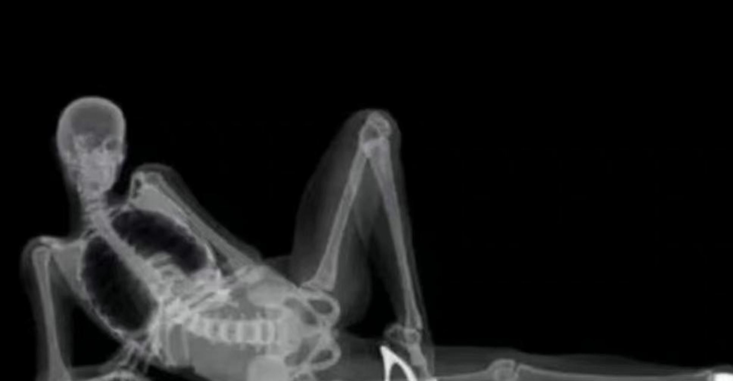 分享一组露骨照片,听说穿高跟鞋更性感