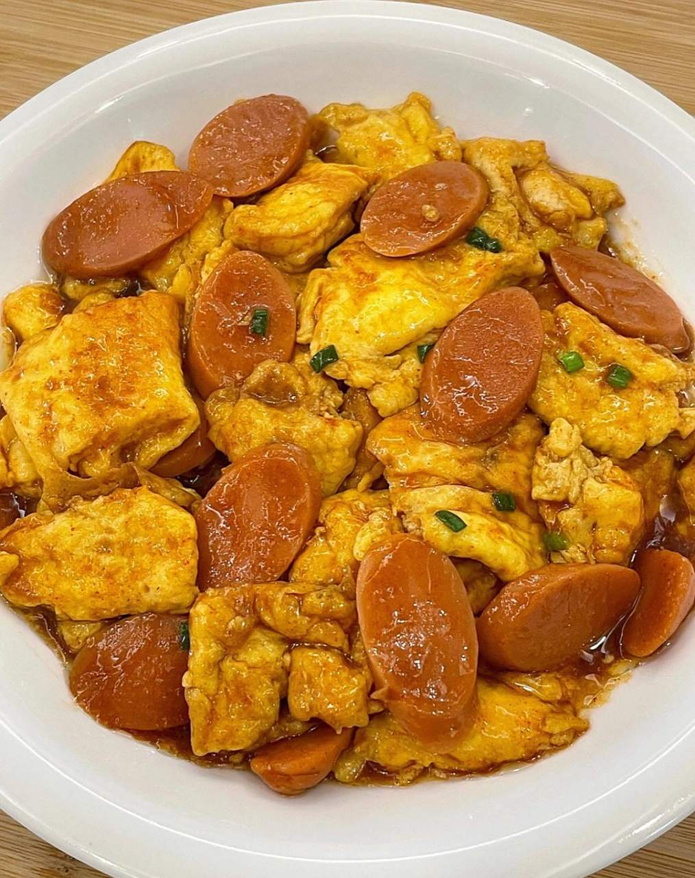 这样做出来的火腿肠炒鸡蛋又嫩又滑!