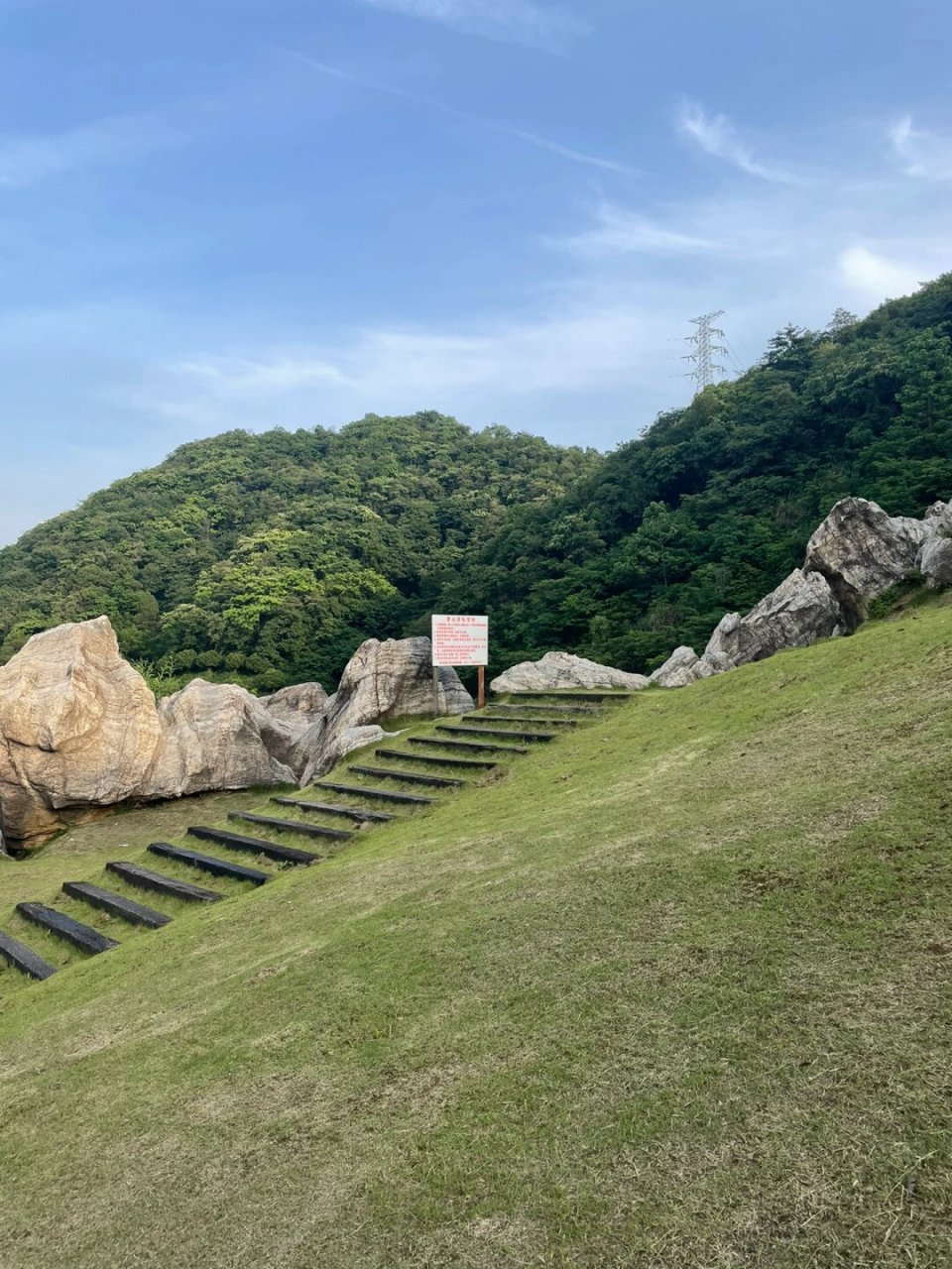 仿佛置身瑞士的小众景点攻略  宝寿山景区游玩指南  地点:杭州市西湖