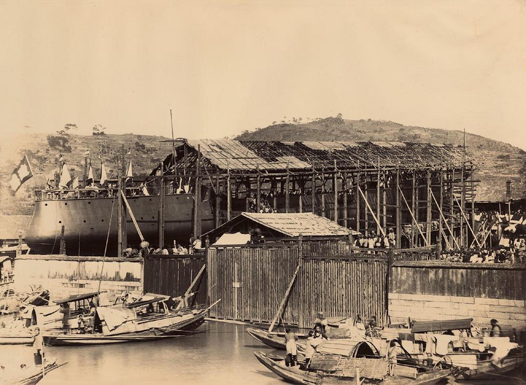 1899年1月29日建威号驱逐舰下水仪式.