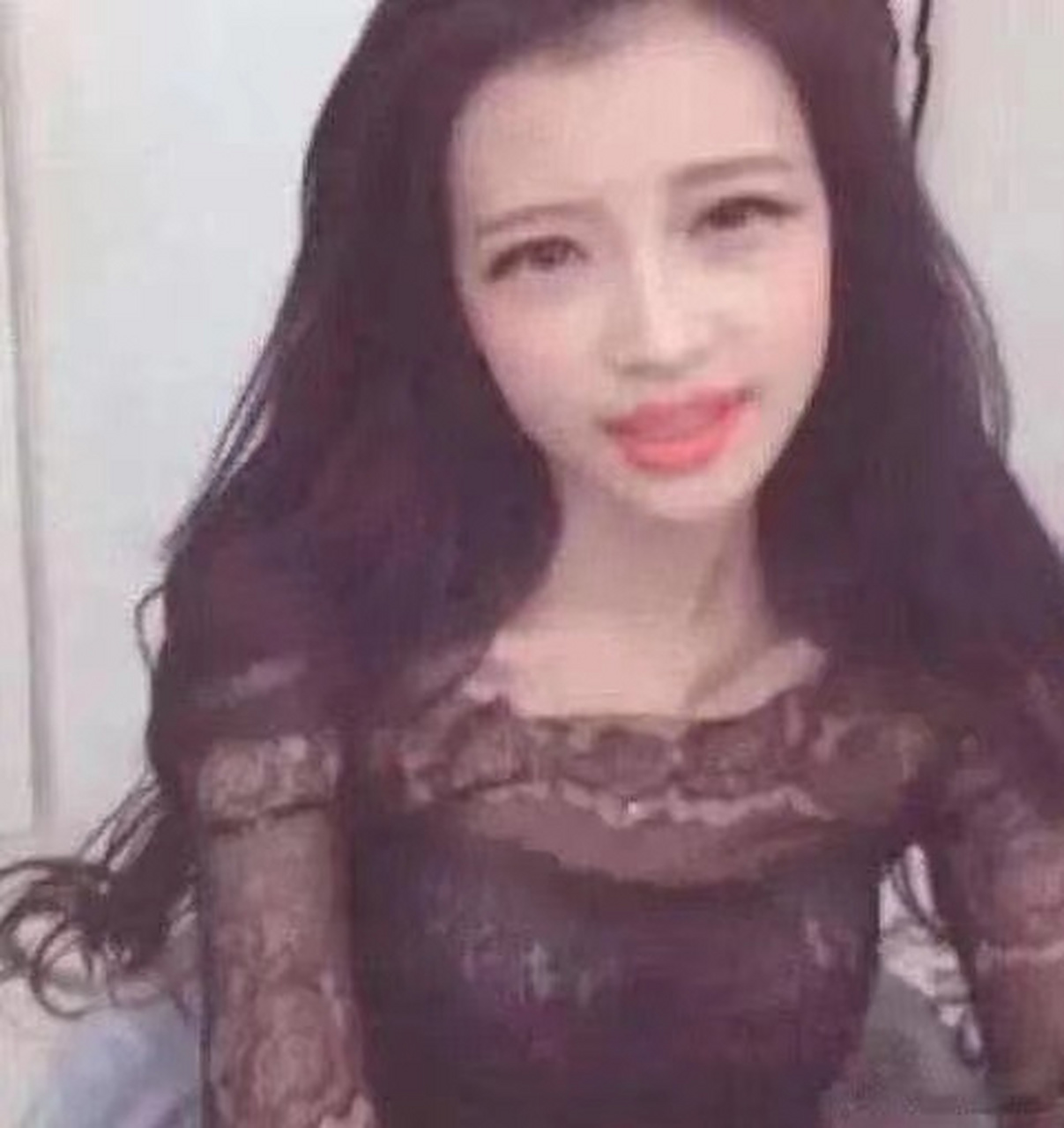 原来孙怡出道前曾做过模特,怪不得身材这么好