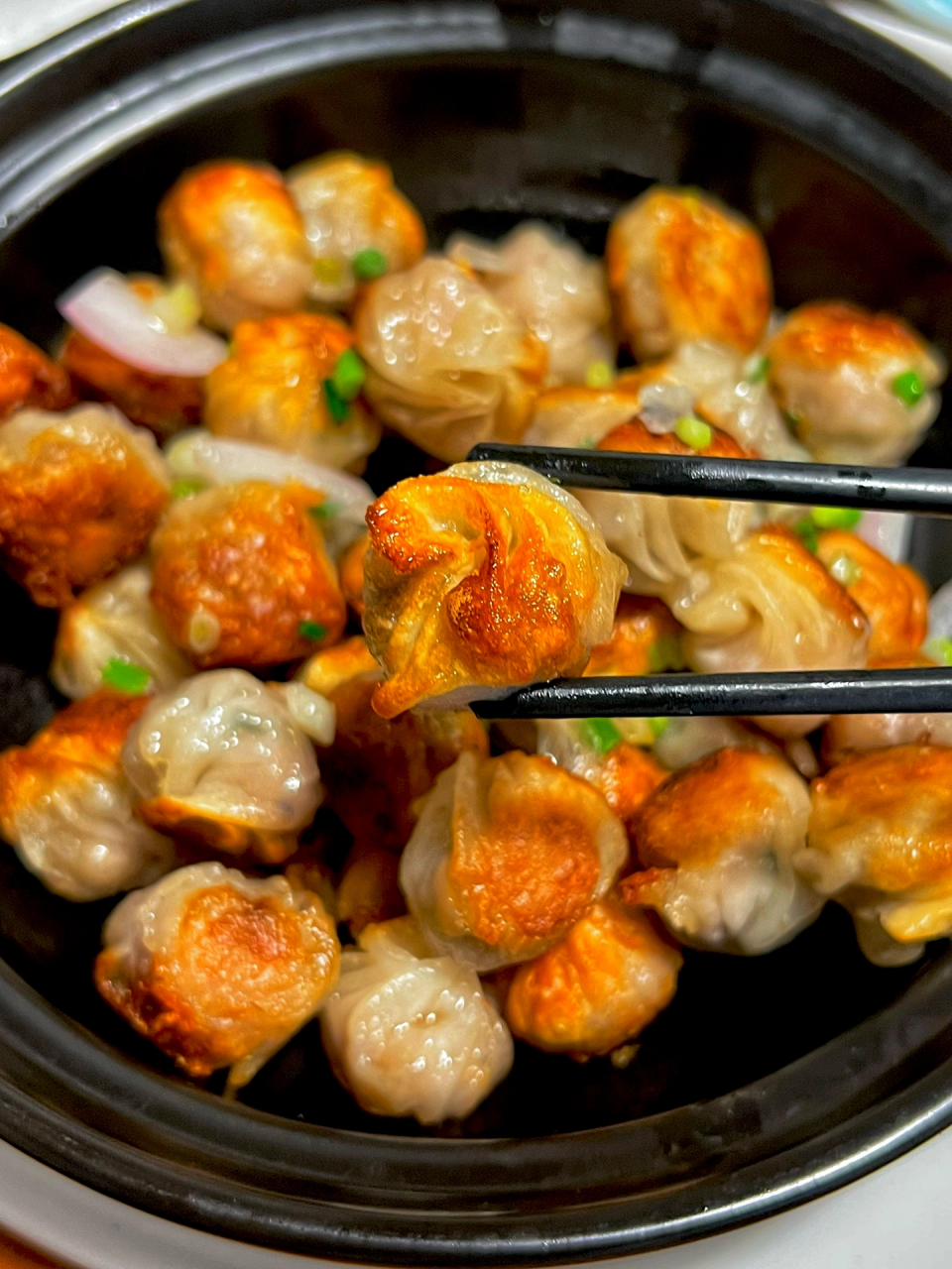 金黄酥脆yyds! 在一家温州馆子里找到了这个珍珠小笼包!