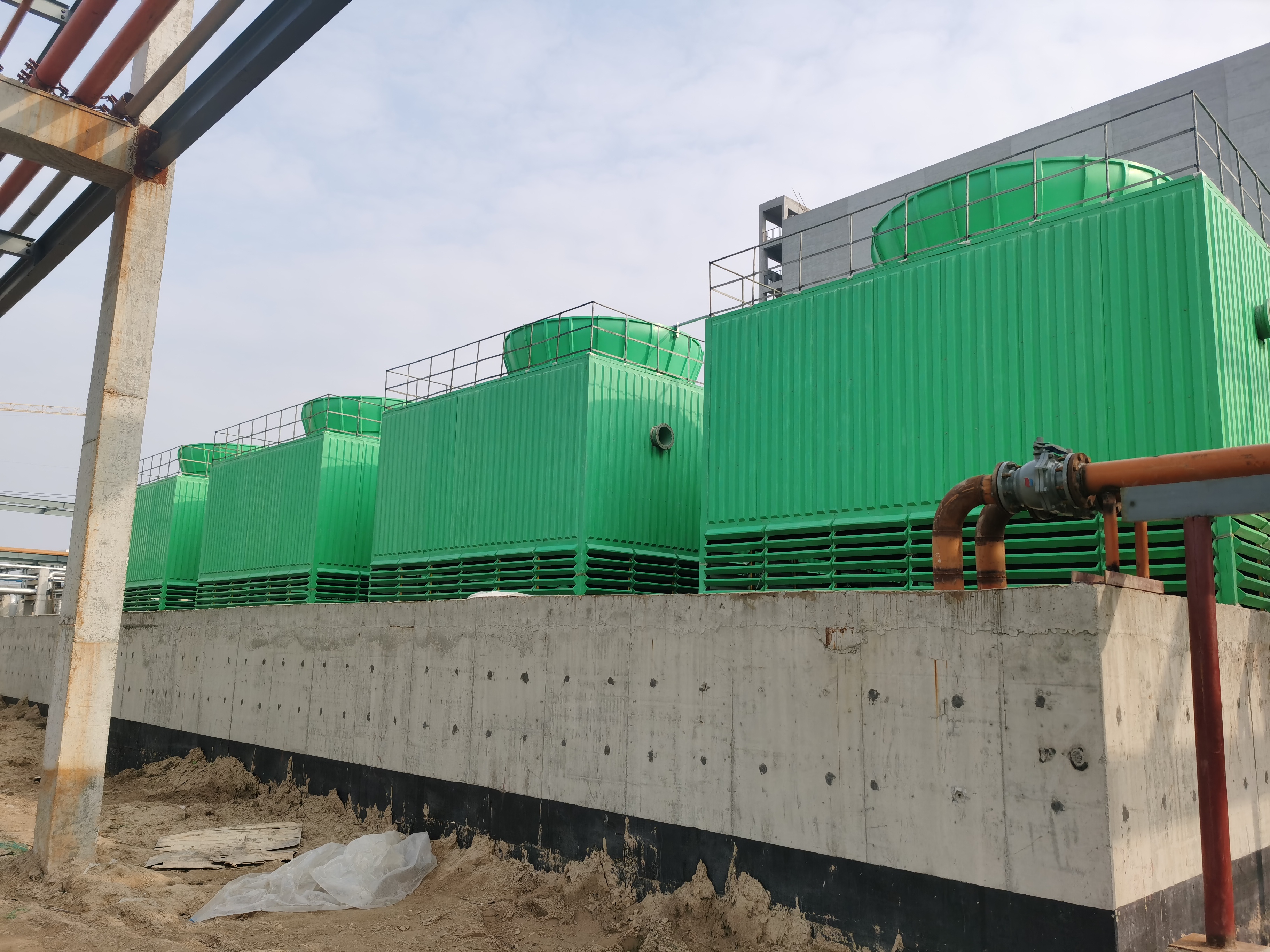 玻璃钢冷却塔低噪音方便实用,影响传热有哪些因素呢