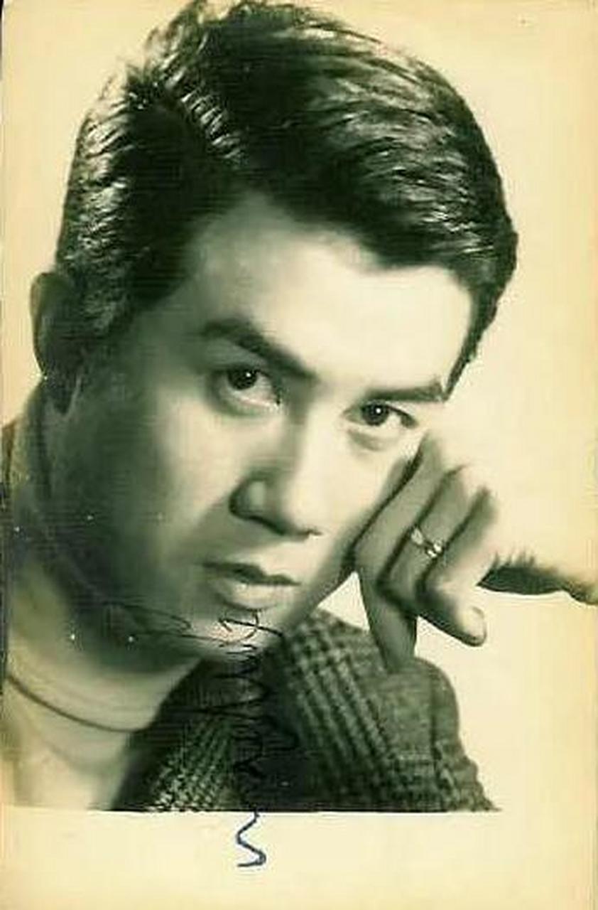 今天,是邵氏电影公司影星凌云79岁生日,还有多少人记得他呢?