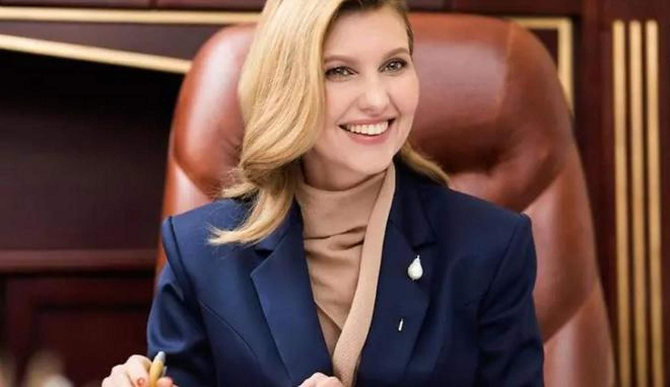 乌克兰总统夫人叶莲娜·泽连斯卡娅在5月15日访问韩国,希望韩国政府能