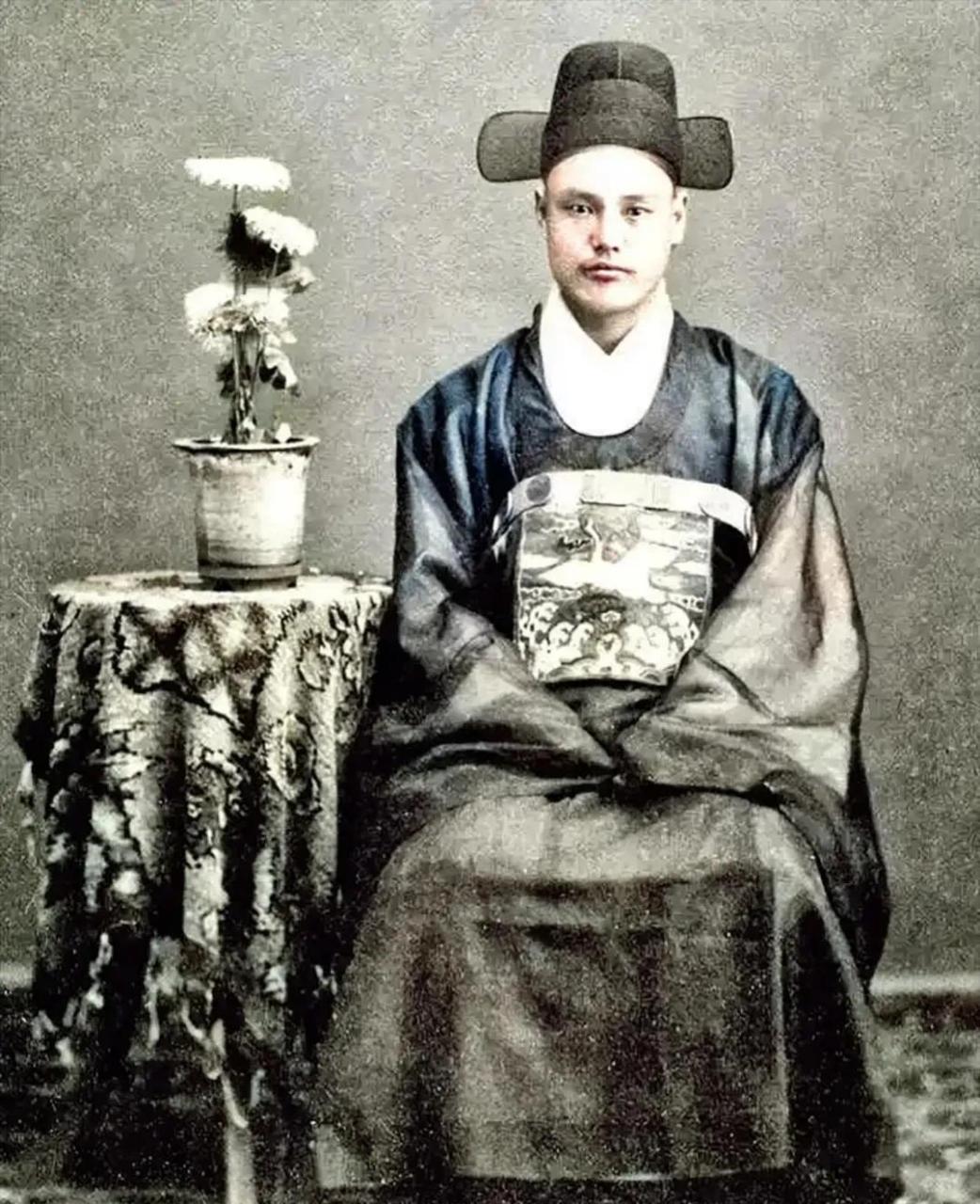 领动计划# 古代朝鲜官员画像,满满的明朝遗风.