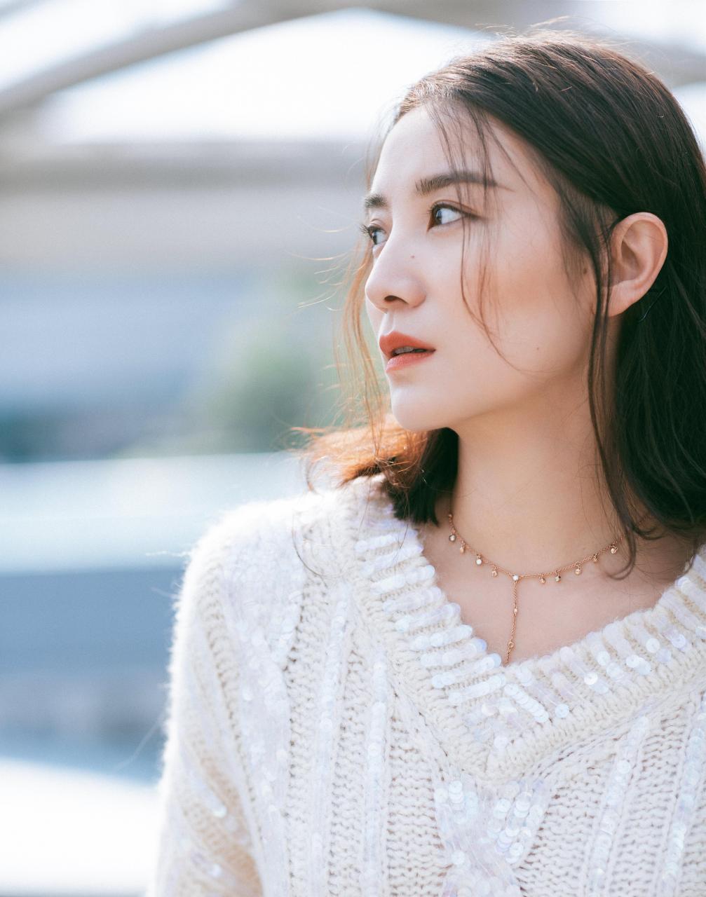 宋佳最新私服街拍