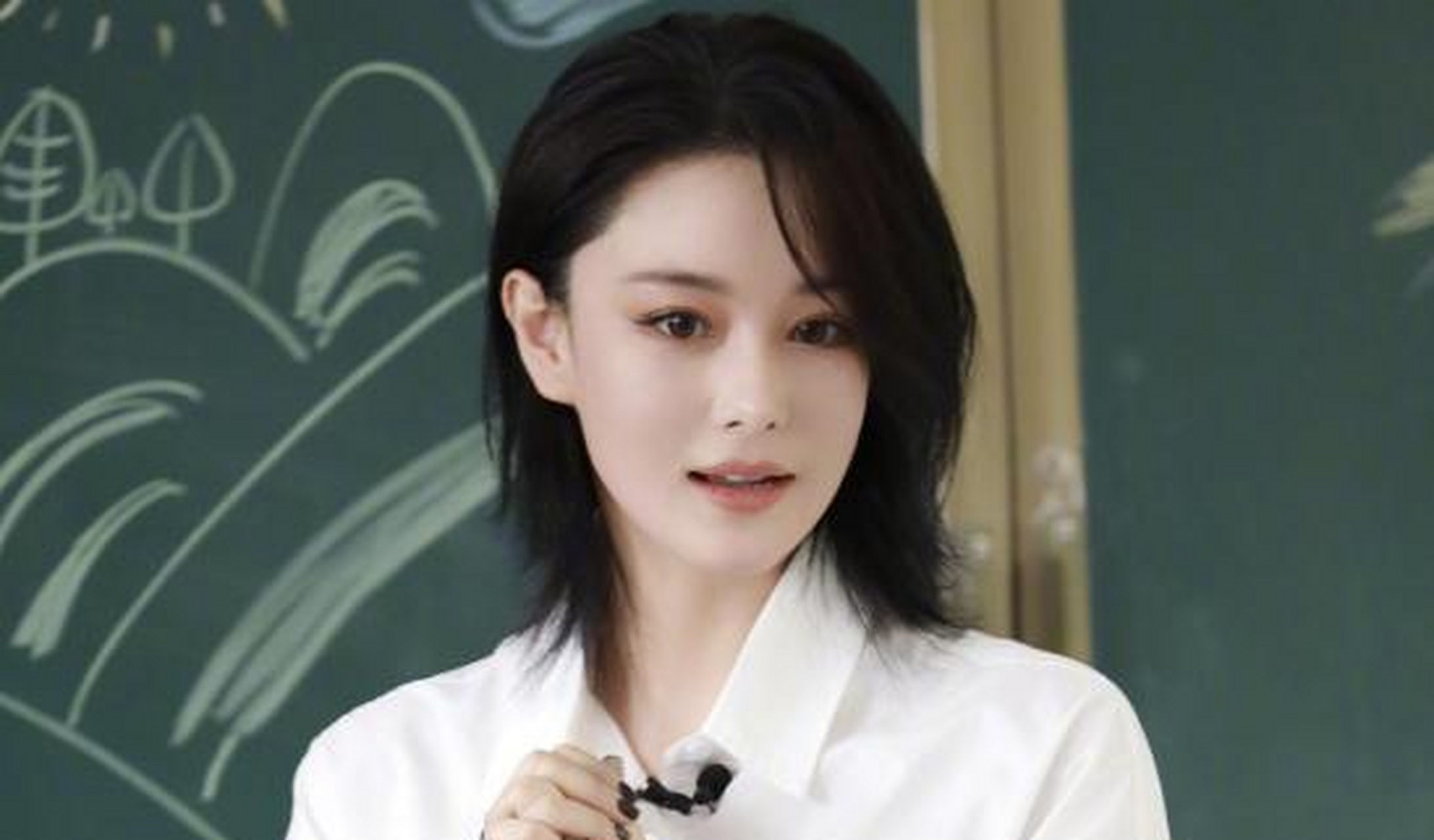 豆瓣八组是很有名的八卦小组,一共有70万人,日常就是讨论娱乐圈的各类