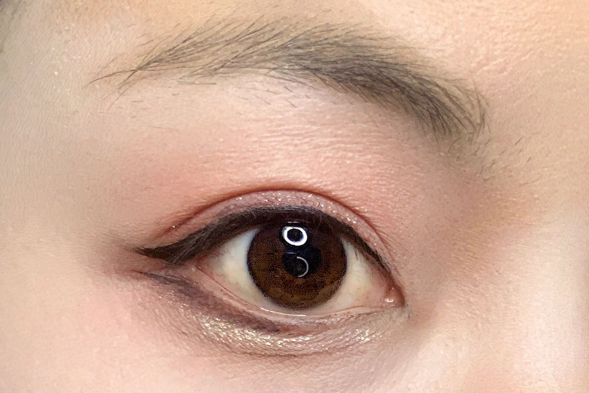 新手小白 割双眼皮后 学化妆的第七天 眼线慢慢熟悉了,原来上过眼影