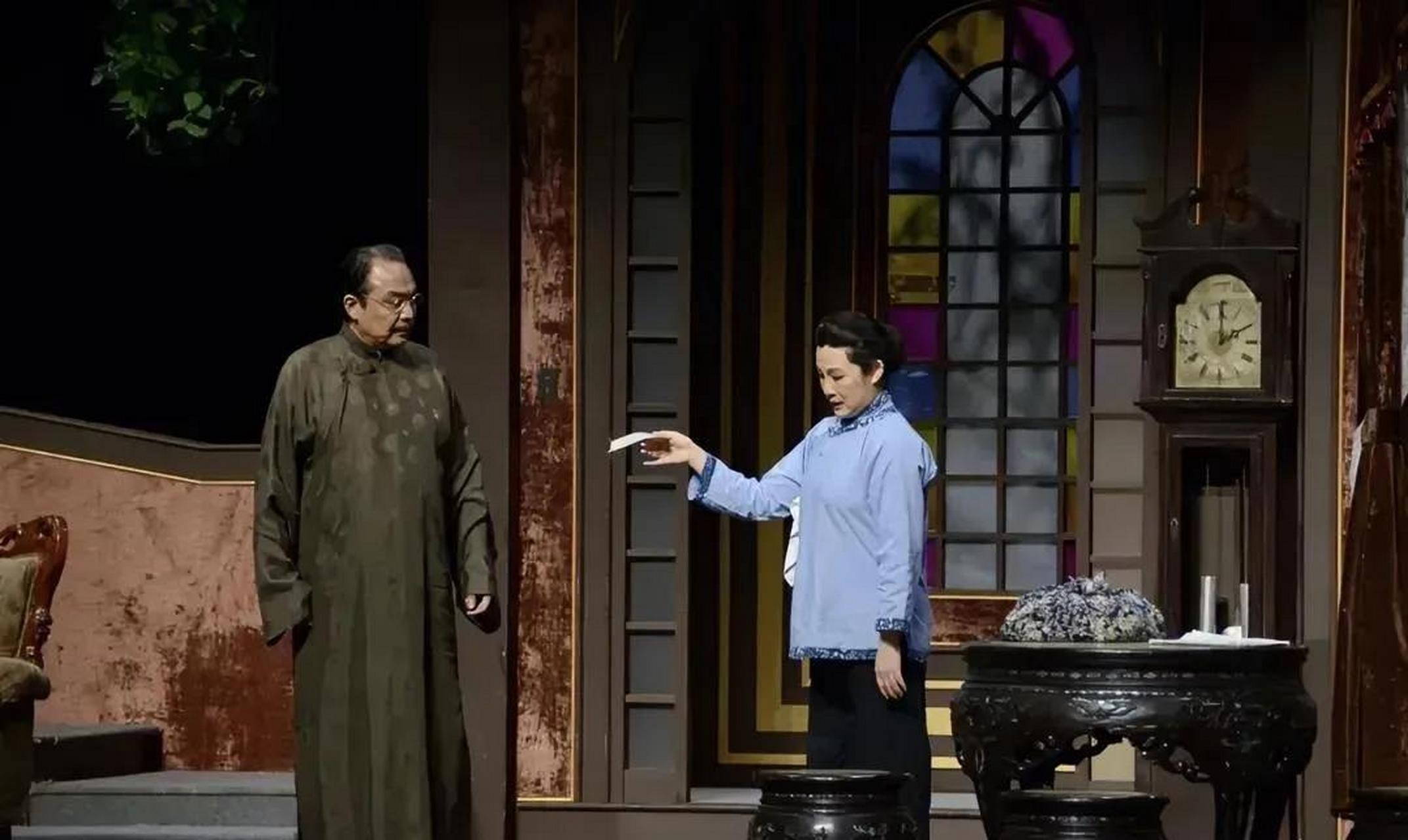 《雷雨》台词:出许多可怕的事情,祸移在别人身上,外面还是一副道德