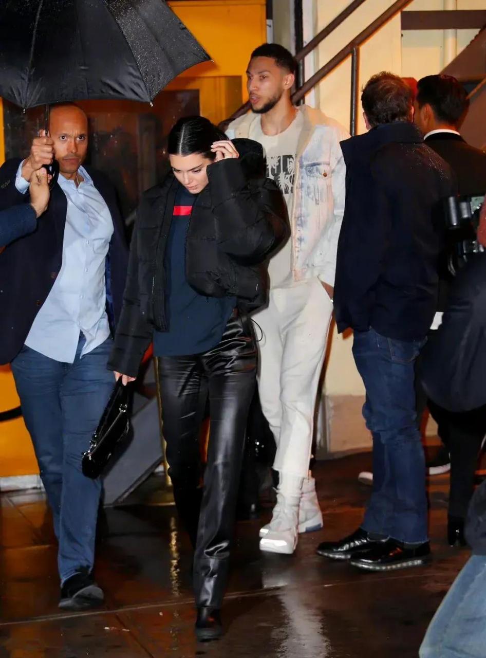 gif创作人# 格里芬和西蒙斯讨论起詹娜的时候会尴尬吗 [捂脸]