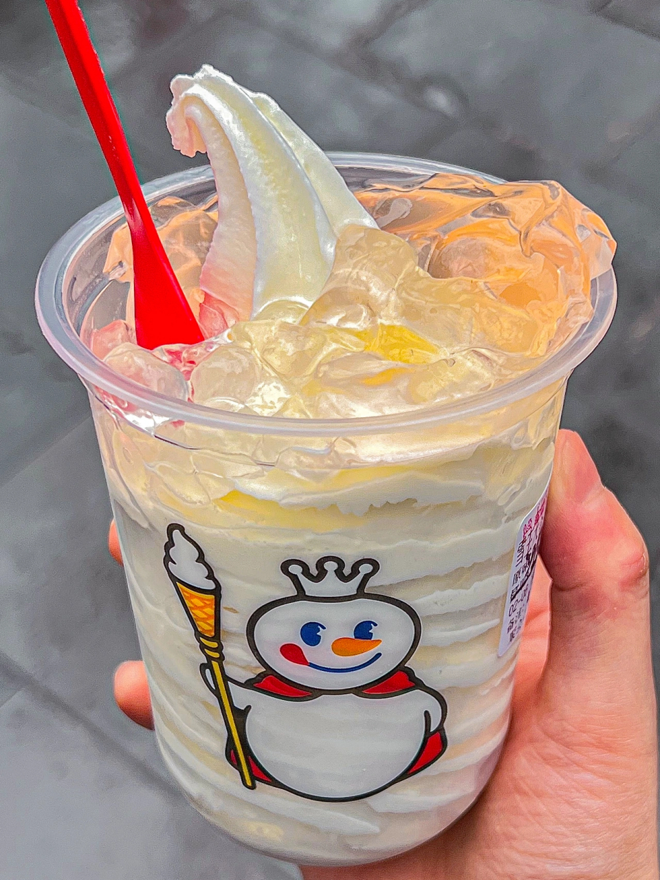 晶莹剔透的玫果冻简直太爱了! 口感也是无敌清爽,不甜腻