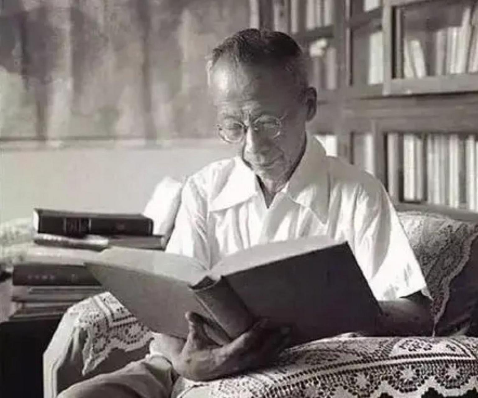 "竺可桢听完直接愣住了,他根本不认识张侠魂.