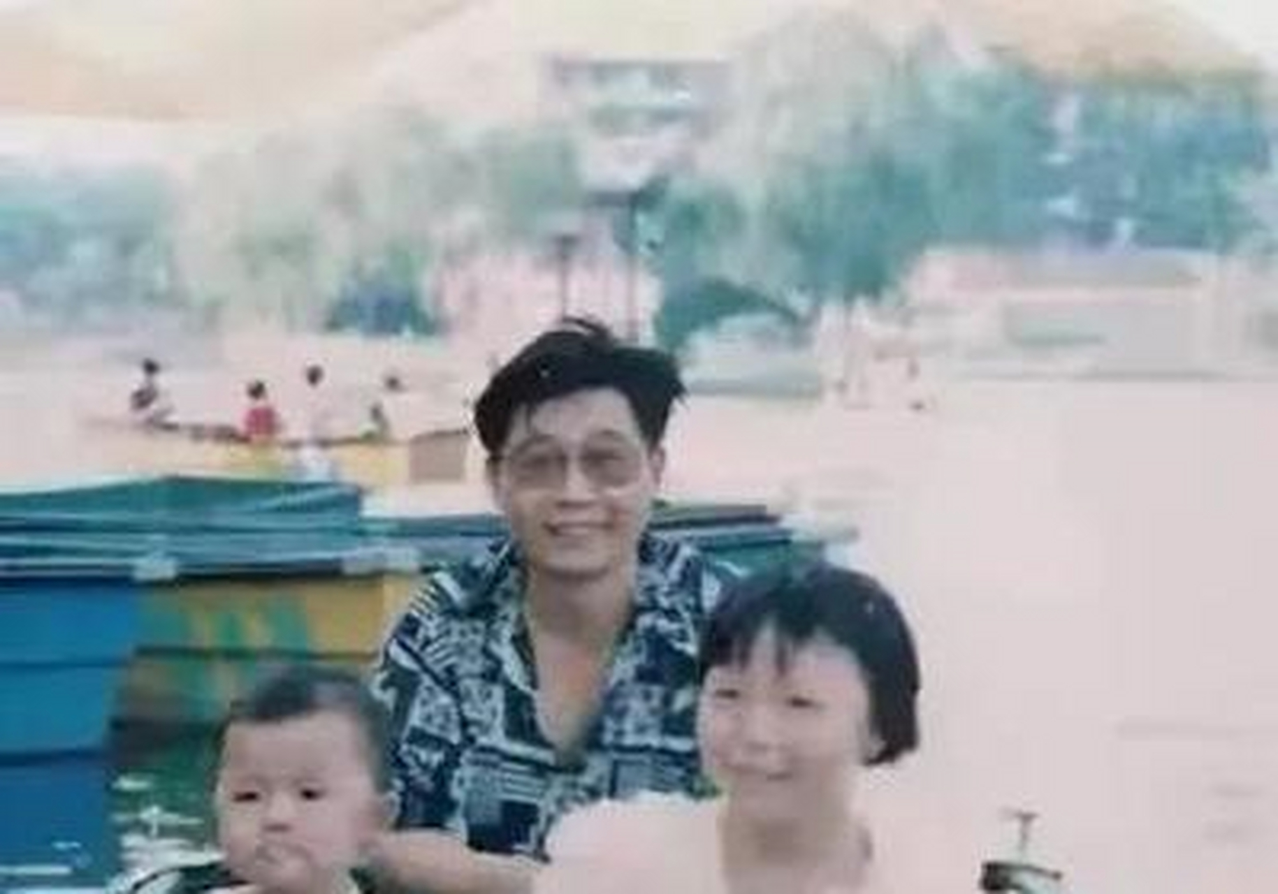 [锦旗] 不过也可以看出:杜新枝对郭威到底怎么样了.[阴险]