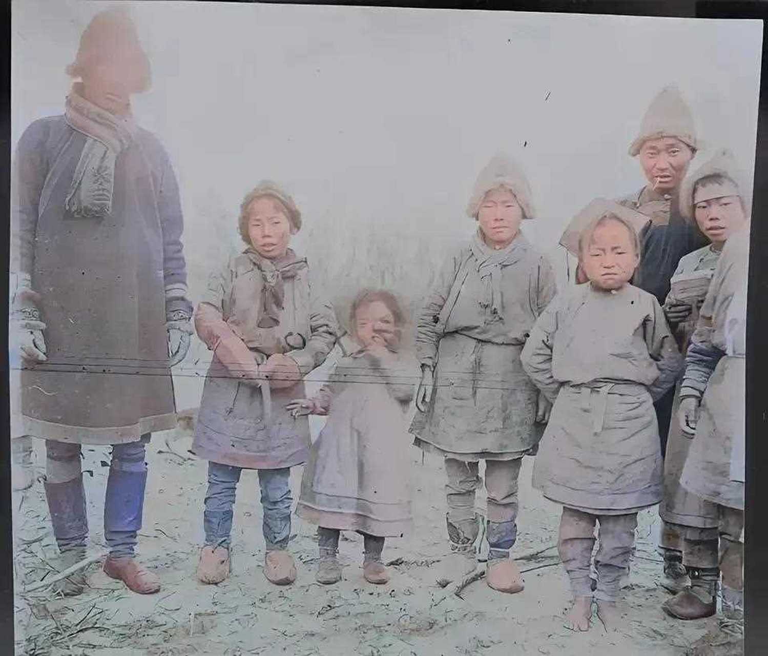 这是0多年前的库页岛原住民,看看长相和我们有什么不一样.