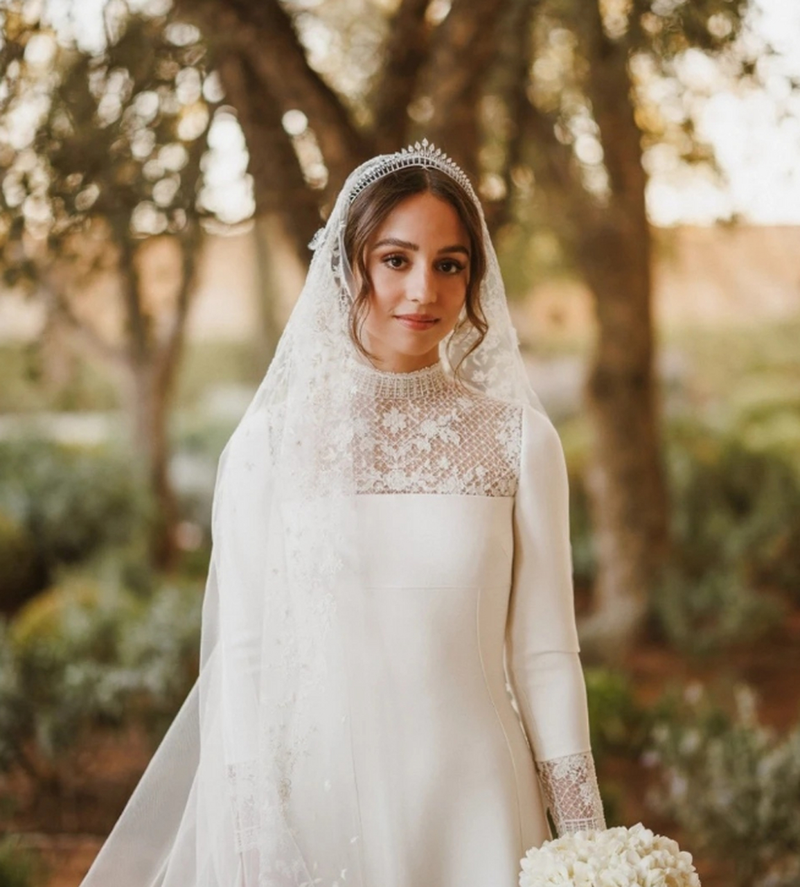 王室婚礼约旦公主伊曼简约唯美婚礼,两人面相好