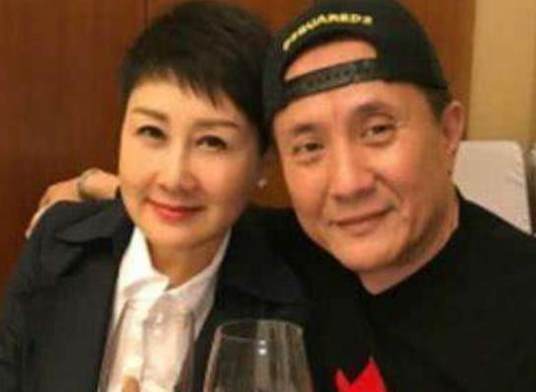 原来张凯丽的老公是他,藏了24年藏不住了,女儿都已经23岁了  张凯丽这