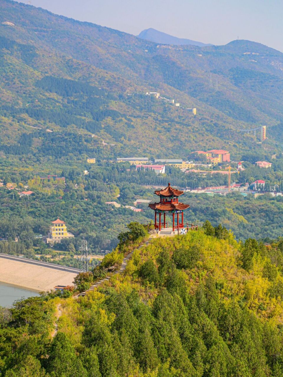昌平免费徒步道,20分钟登顶,赏秋 昌平竟还有这样一个免费徒步看"海"