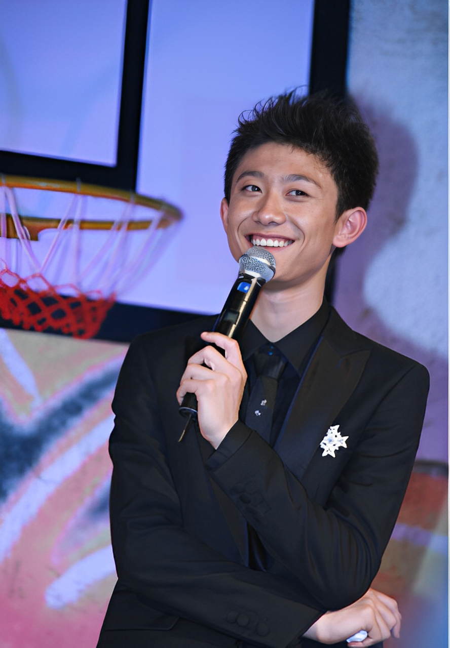 他的朋友杨紫像往常一样写信给张一山庆生!