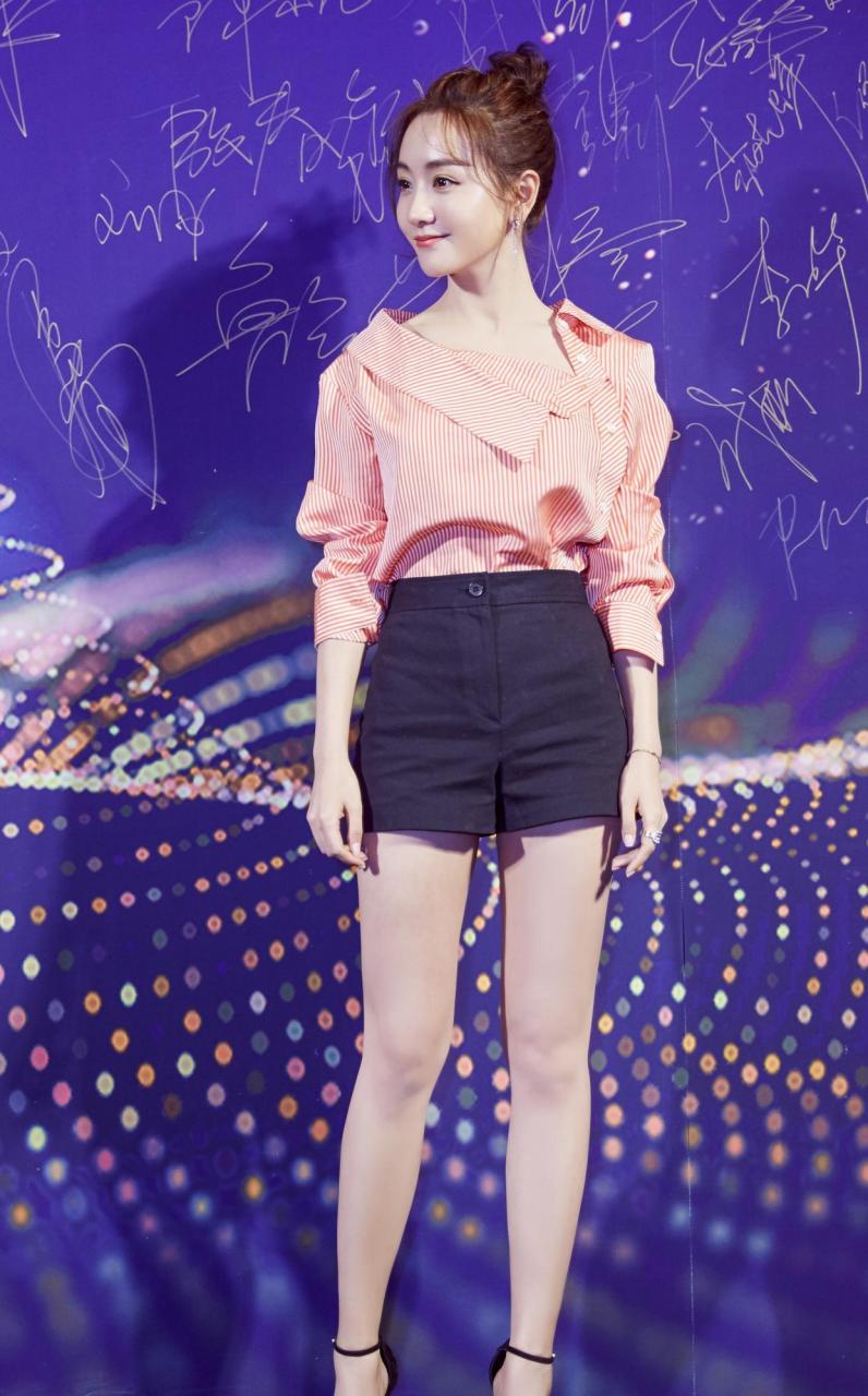 杨蓉  美腿玉足合集