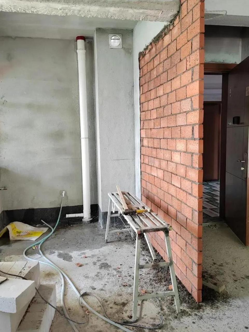 家里中间垒了一堵墙,这是什么意思呢?