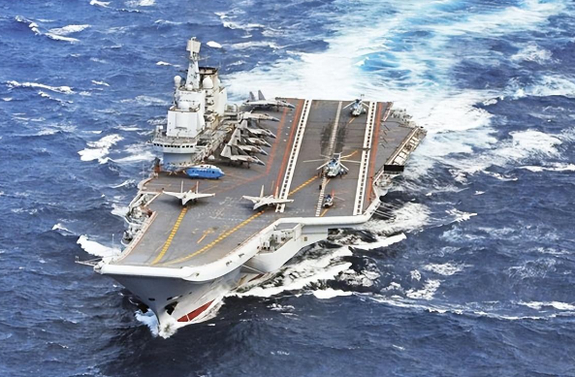 005航母:排水量达10万吨,2030年或将服南海舰队 航空母舰是当下各海军