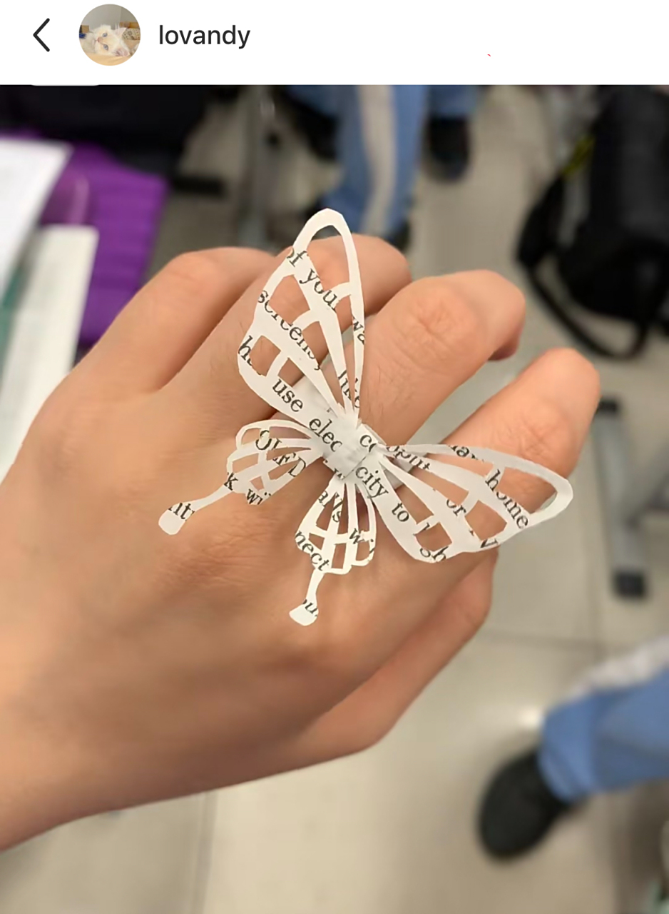 网友用纸做的蝴蝶戒指,太厉害了吧