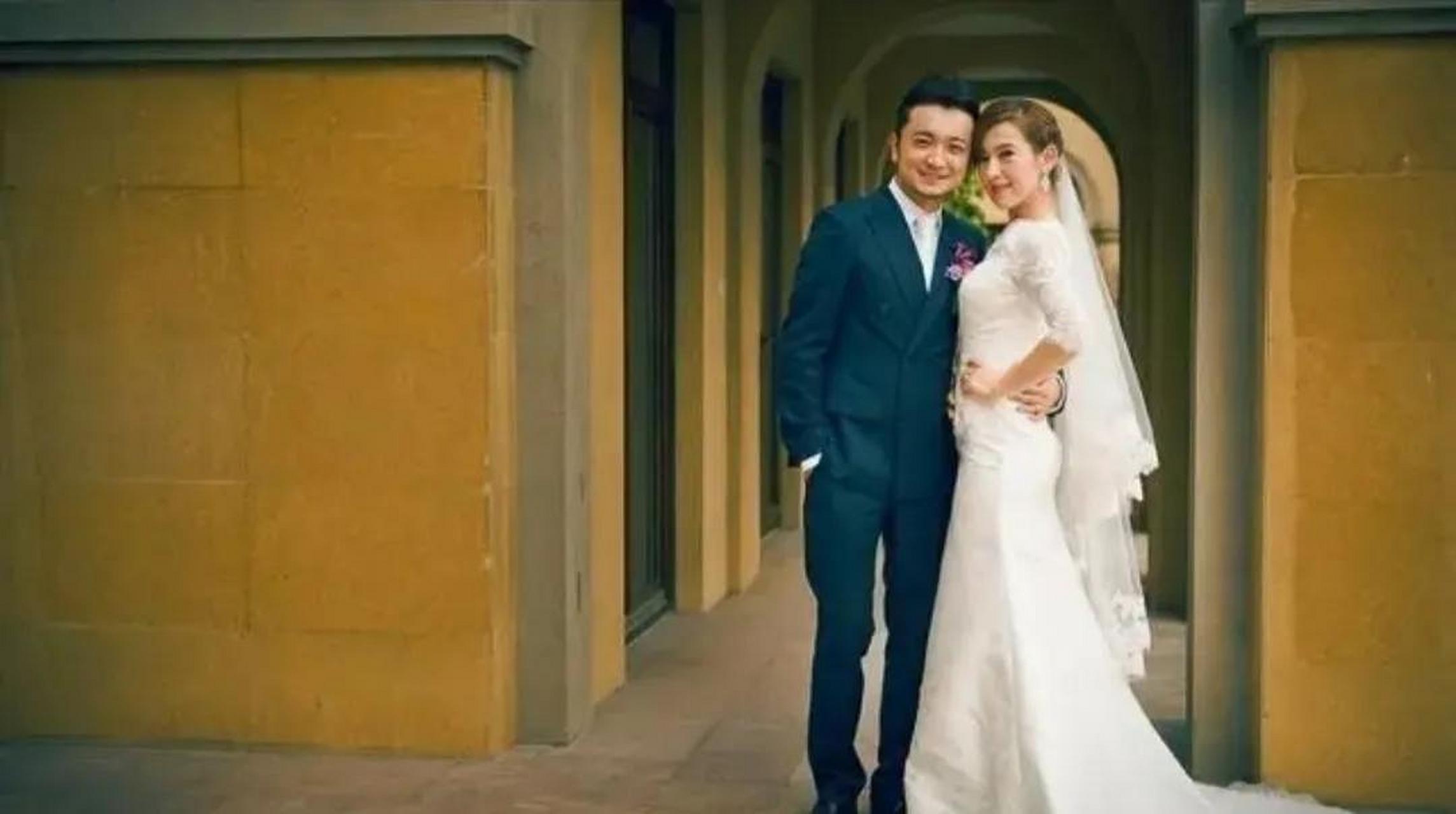 领动计划 央视主持人尼格买提和妻子帕夏古丽结婚照!