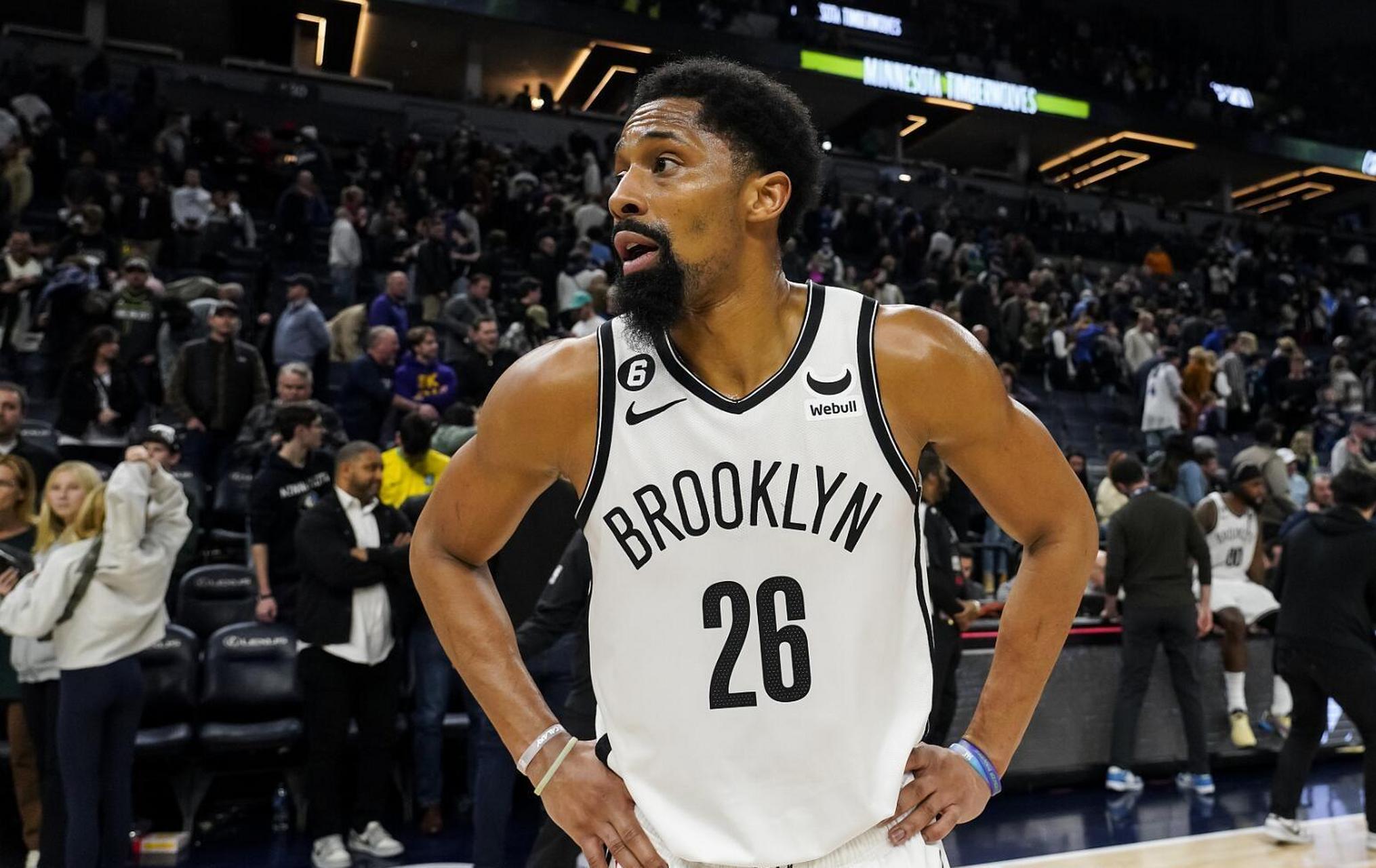 篮网队球员丁威迪近日在接受记者采访时,对球队的防守实力进行了评价.