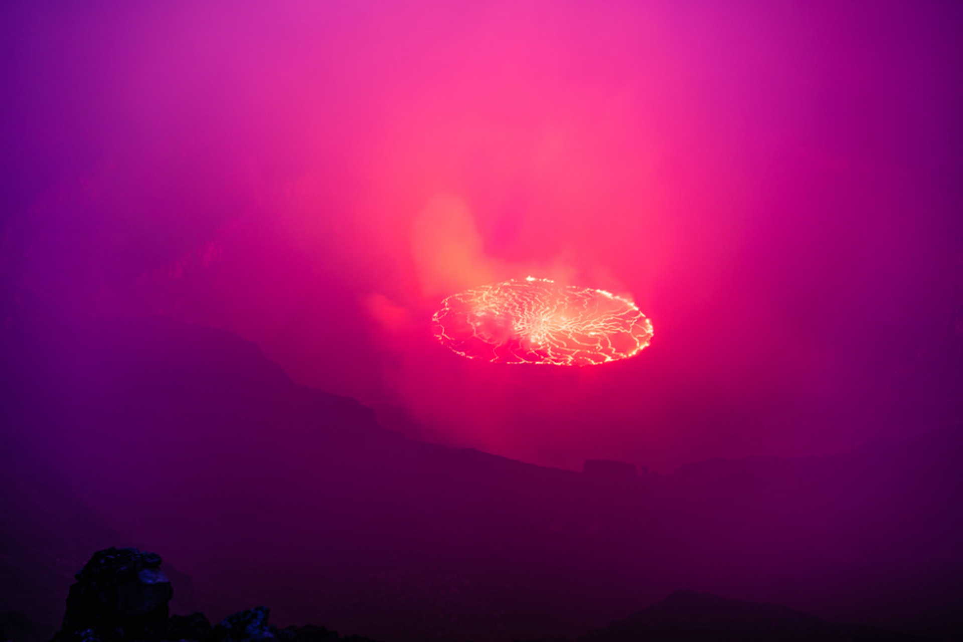 世界上最大的活火山图片