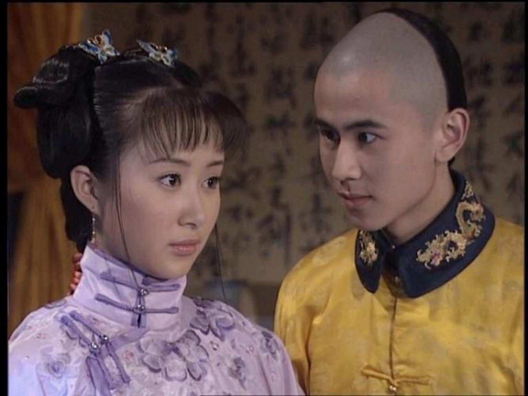 宁静和马景涛曾主演过一部清朝剧《孝庄秘史》,多尔衮和孝庄皇后大