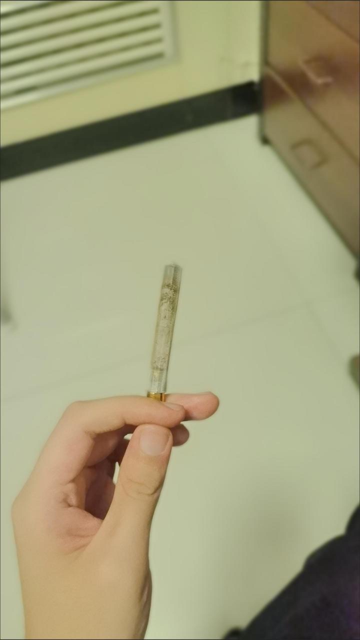用着顺手,烟灰再也不会乱飘了,车上备几根正好路上抽#家居好物安利