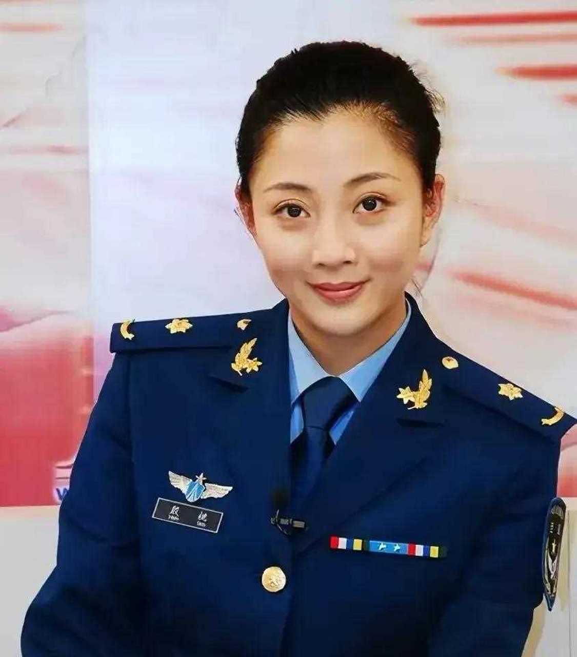 高希希邀请殷桃出演电视剧《历史的天空》,男主是名气很响的张丰毅和