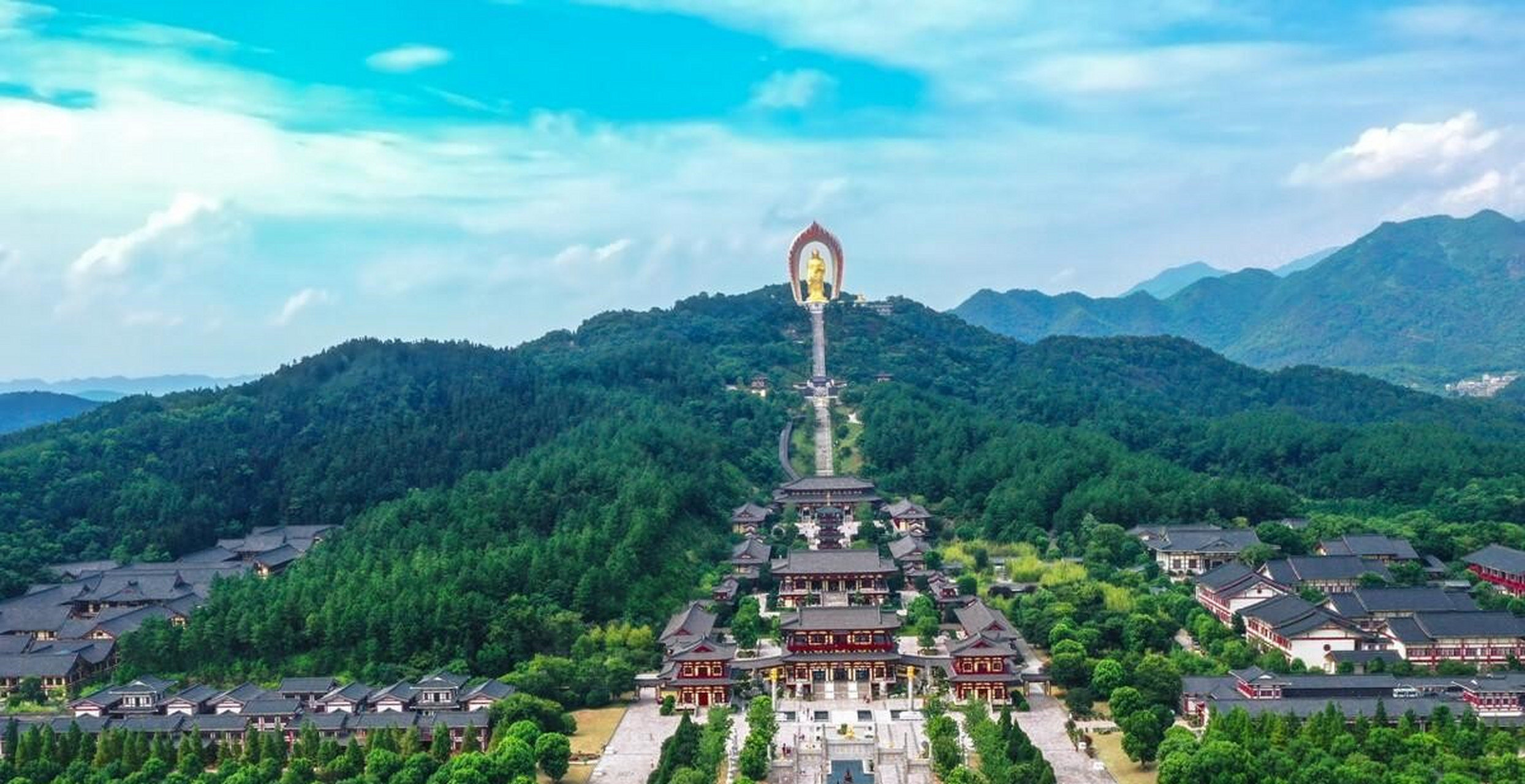 年轻人的第一柱香#九江-东林寺 在江西九江有这样一座寺院,他拥有全
