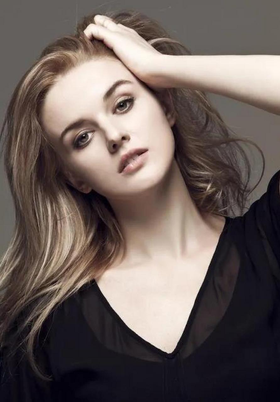 乌克兰美女演员伊莉莎(irina kaptelova)