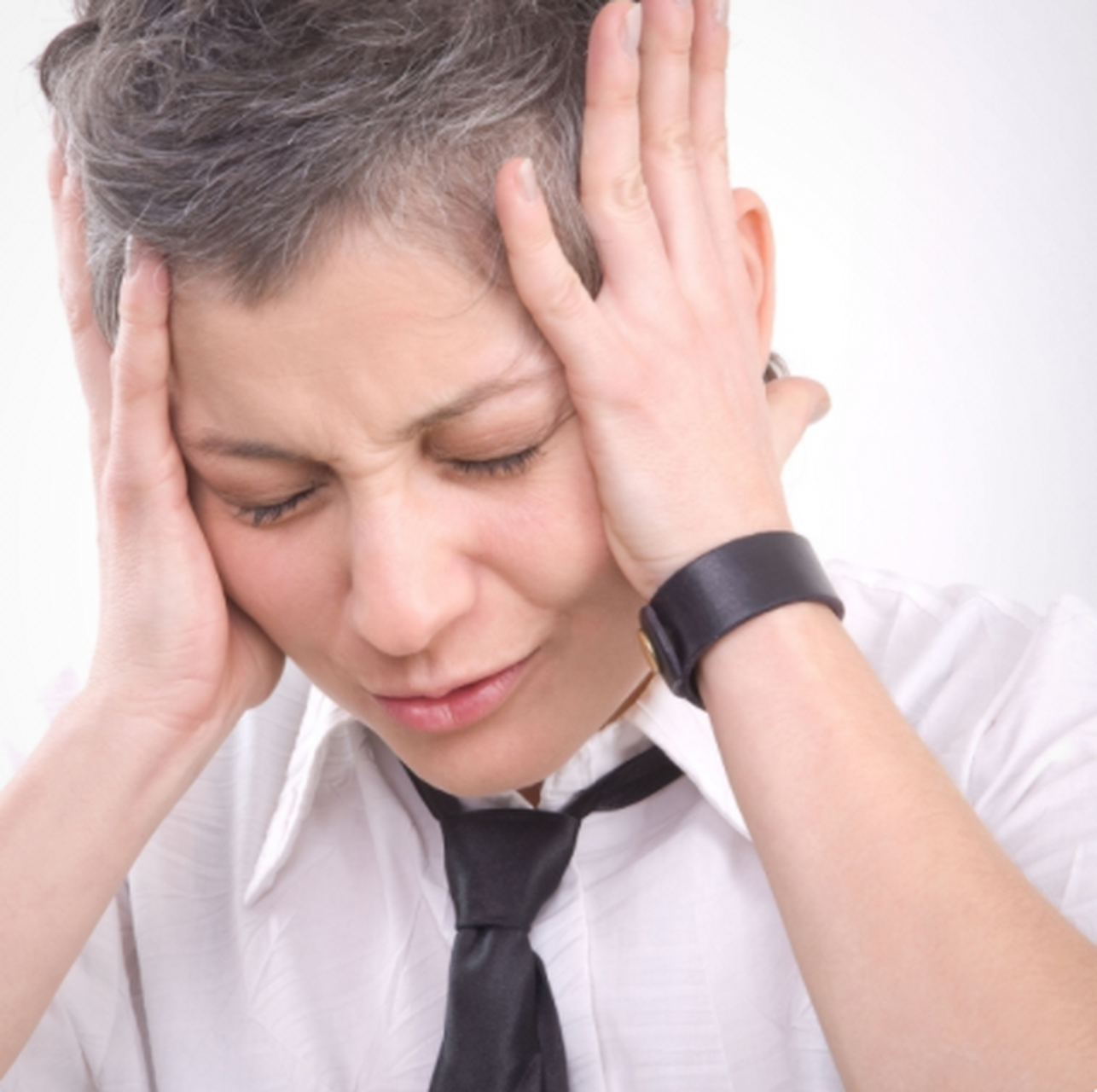 偏头痛是一个长期发作的症状,平时可以喝些仁芷天舒