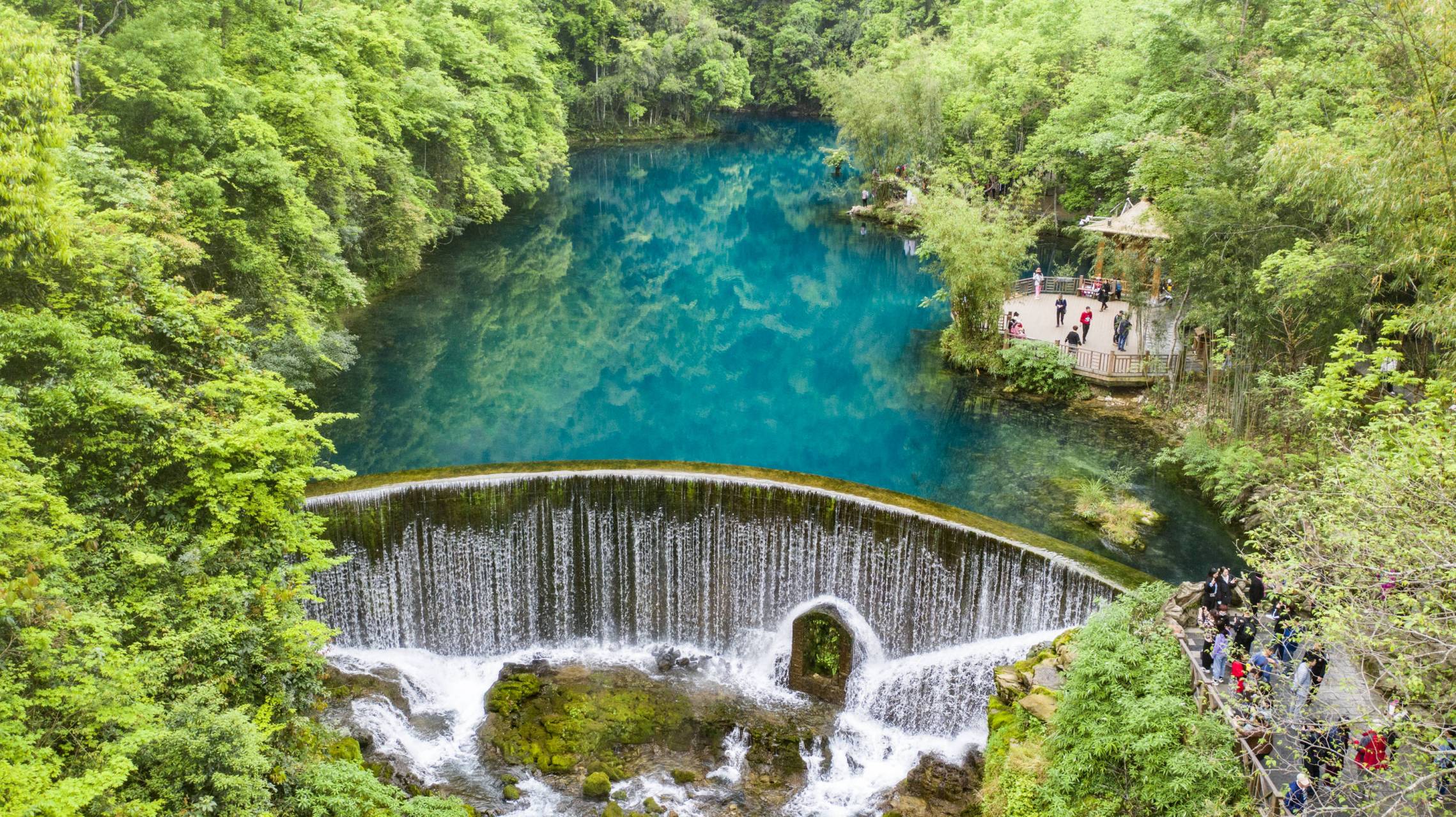 山川毓秀图片