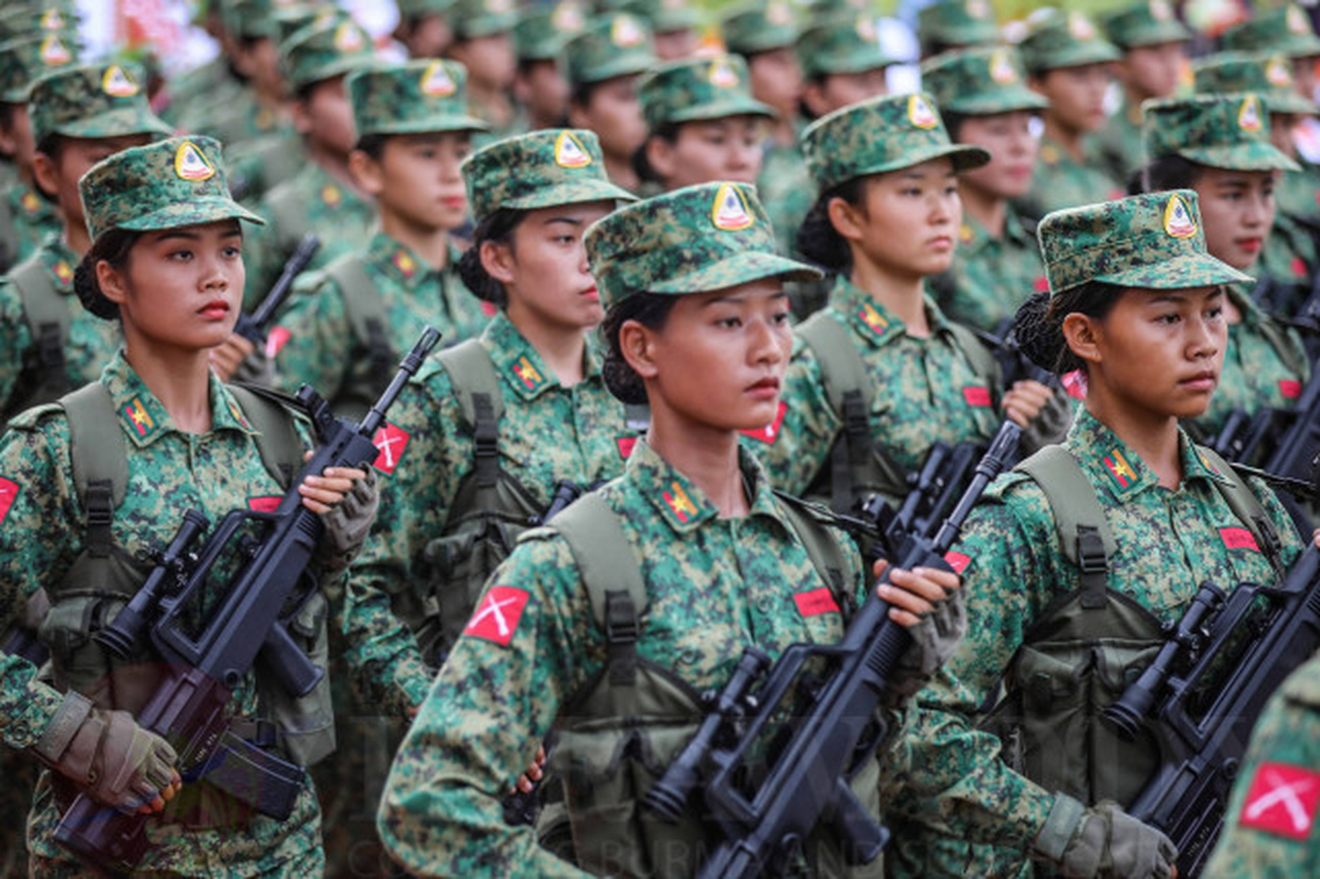 掸东同盟军(也叫勐拉军)为缅共武装余部之一.