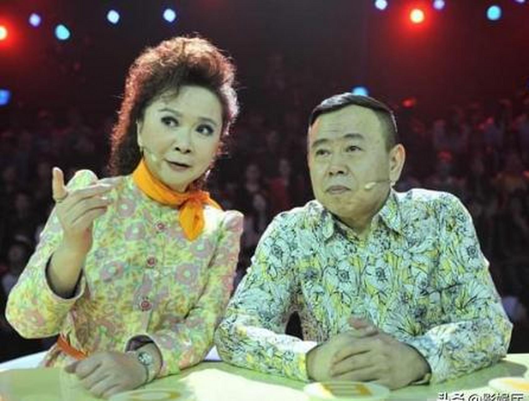 蔡明和郭达曾是小品界的"黄金搭档",但在丈夫不满和年龄等原因下,两人