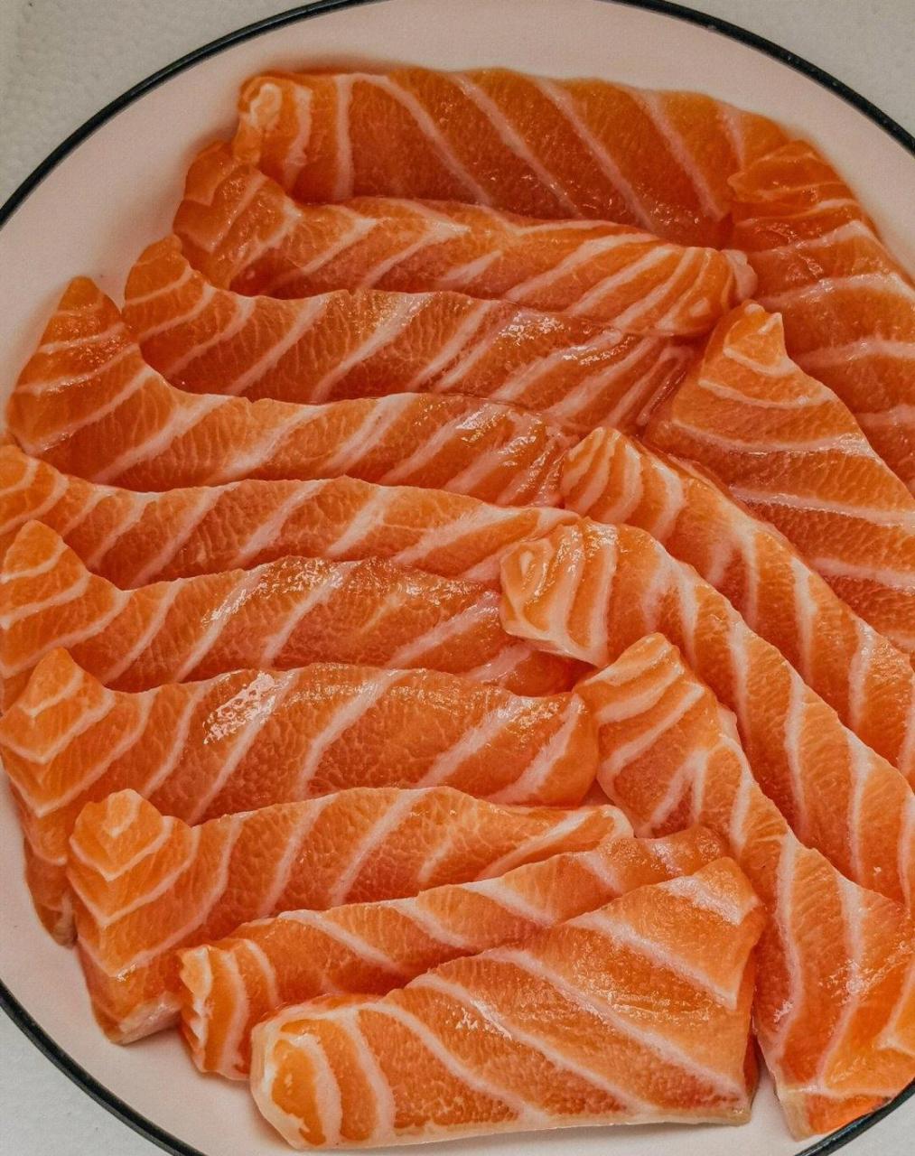 直接实现三文鱼自由!三文鱼真滴吼吼吼吃喔!