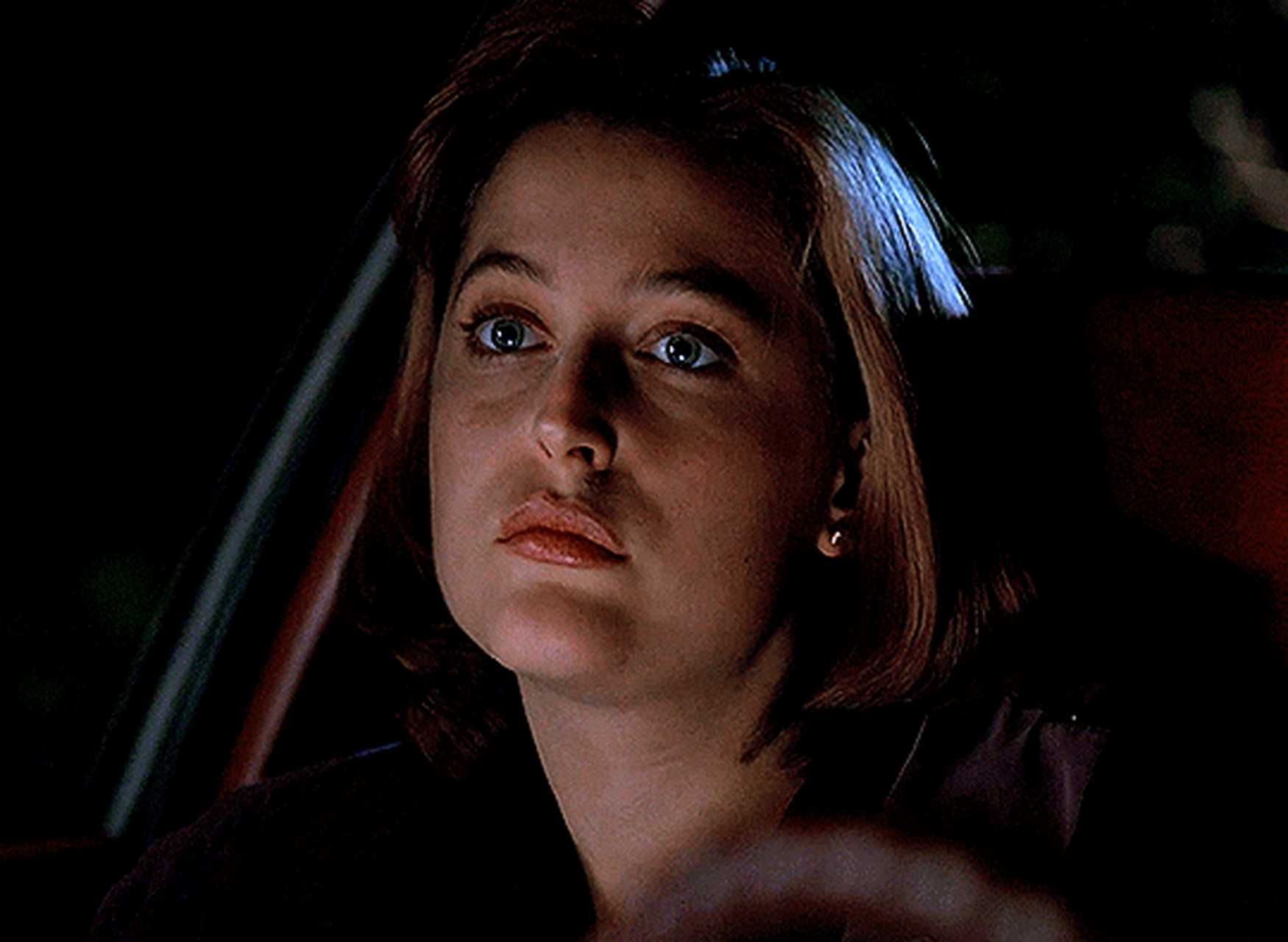 电影美图# #世界经典电影# 1993年美剧《x档案》里的吉莲·安德森